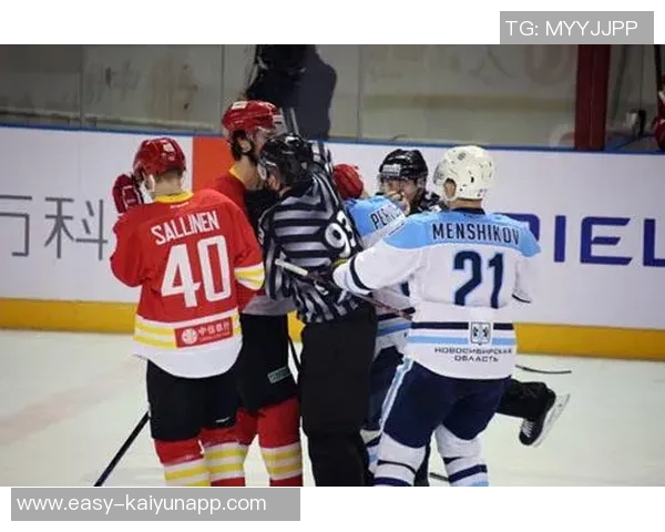 彭啸感恩球迷热情支持让我们在异国他乡感受主场氛围 彭啸感恩球迷热情支持让我们在异国他乡感受主场氛围